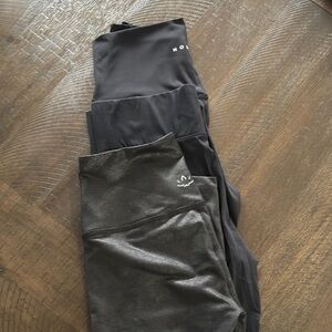 Beyond Yoga Black Leggings with Moisture-Wicking Fabric